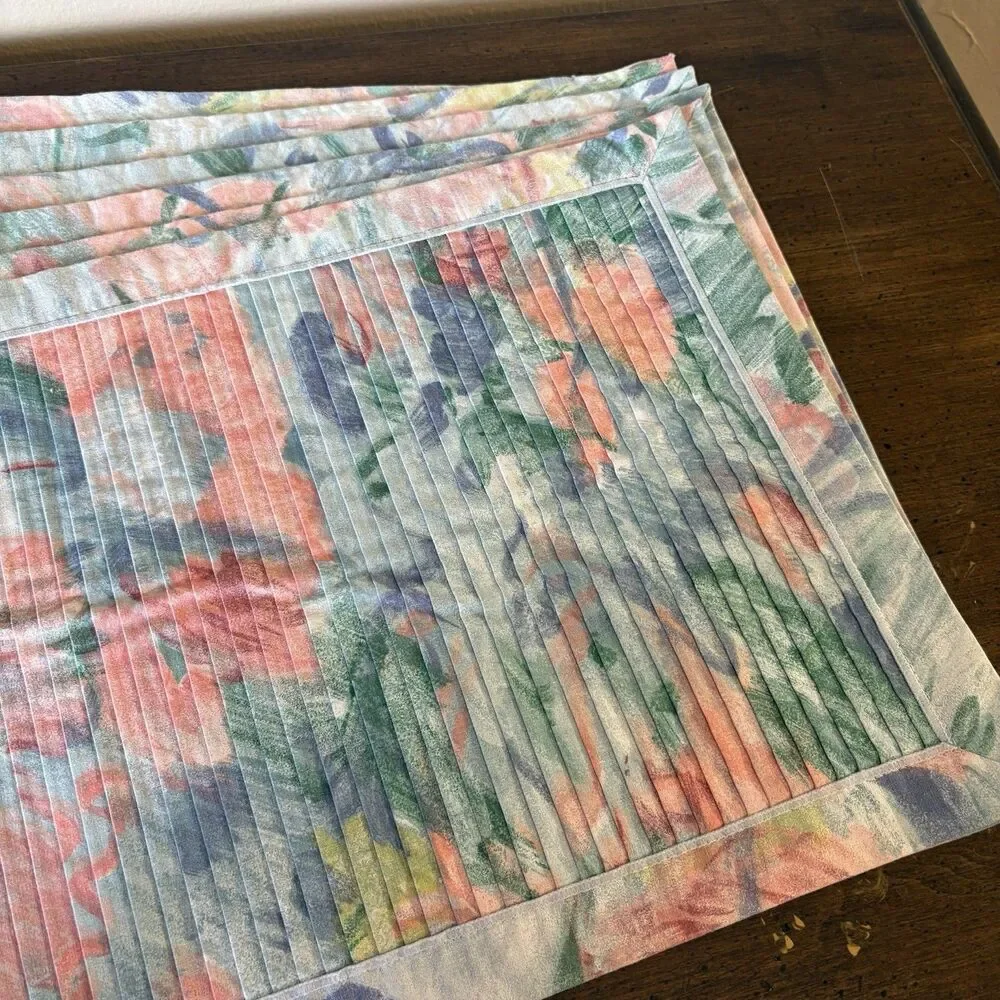Vintage Pastel Floral Pleated Placemats 80s 90s Decor Cottage Core Shabby Chic